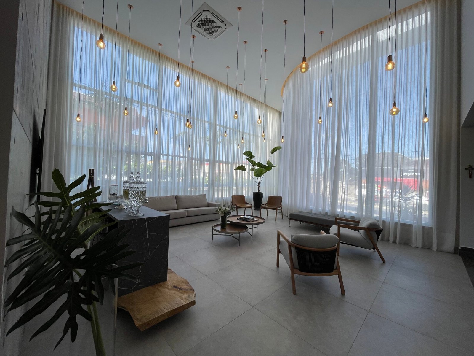 Dr. Leonardo Silveira Gomes 6