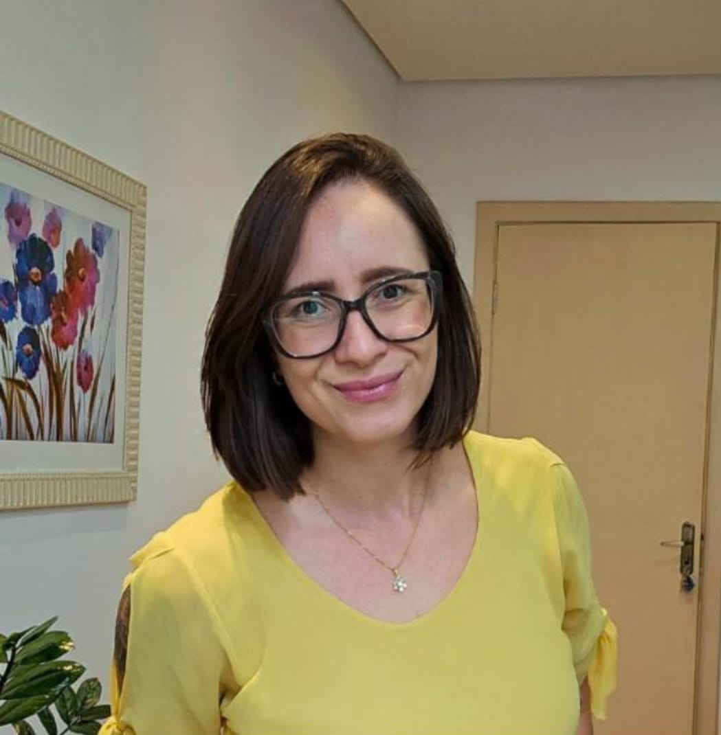 Letícia C. Santos de Almeida